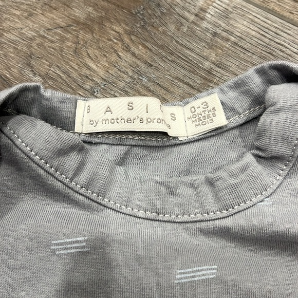 Baby 1 piece romper - Picture 3 of 5